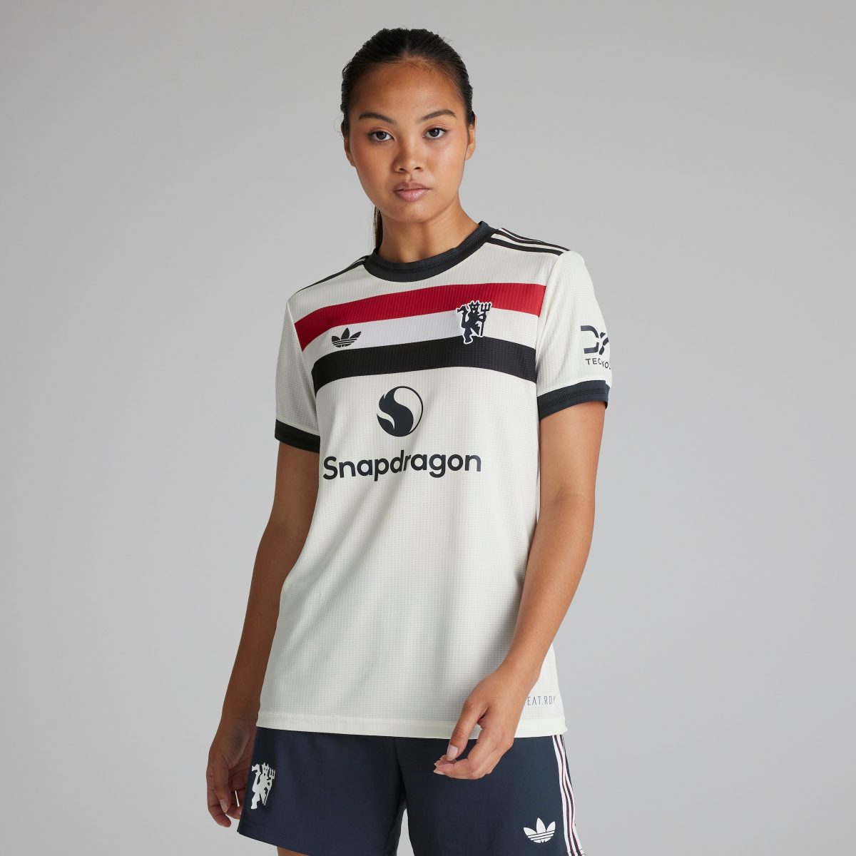 manchester united 2425 terza maglia autentica donna – 2 victor lindelöf Collezione | Maglie Ufficiali Man Utd